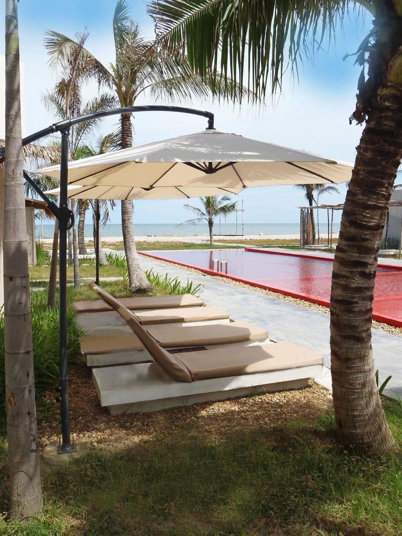Red Z The Ocean Hotel Puk Tian Bagian luar foto