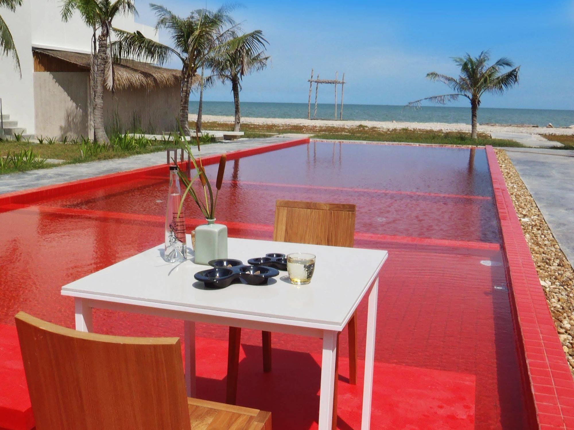 Red Z The Ocean Hotel Puk Tian Bagian luar foto